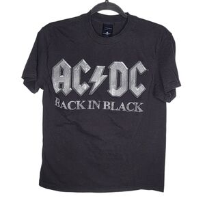 Vintage Y2K AC/DC Back in Black Graphic T-Shirt in Black Size Medium